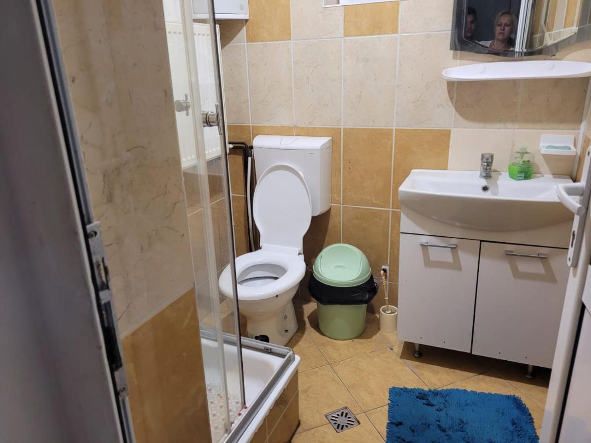 Zenlux Hotel Яш Екстериор снимка