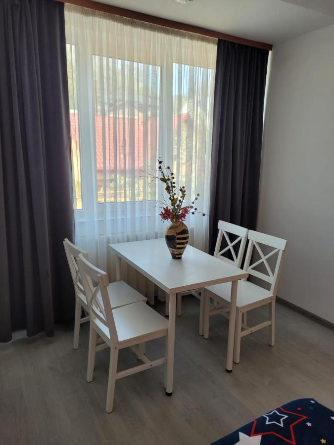 Zenlux Hotel Яш Екстериор снимка