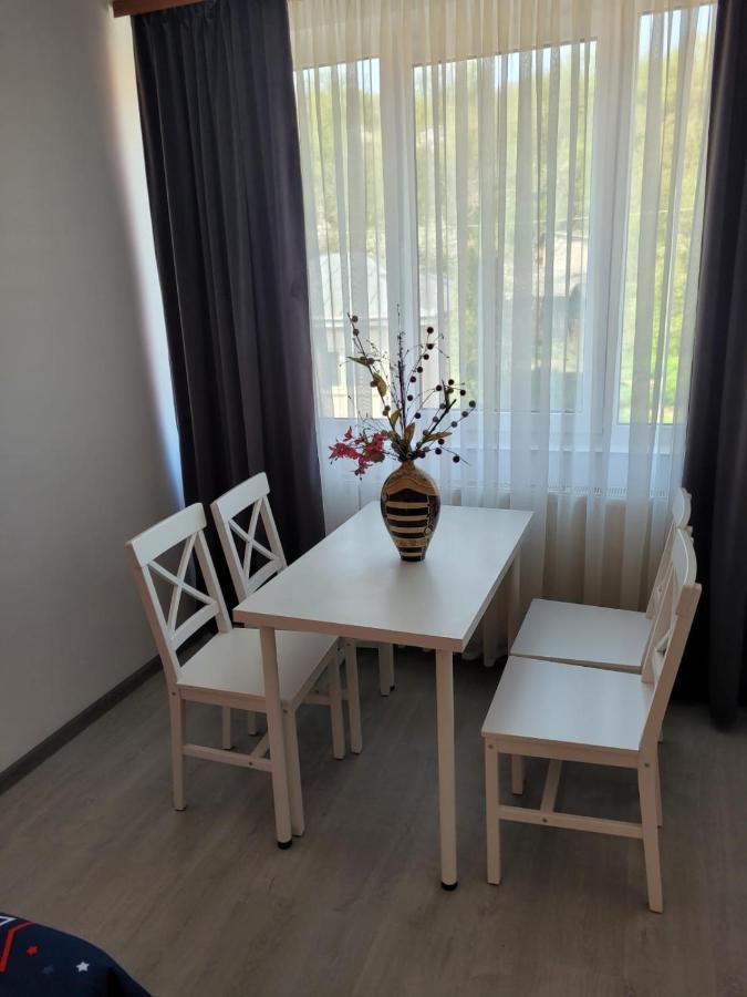 Zenlux Hotel Яш Екстериор снимка